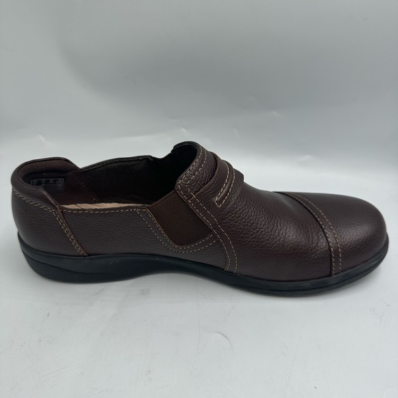Clarks Collection Cheyn Madi Loafers Womens Size 8 Brown Leather Slip-On - Picture 2 of 11